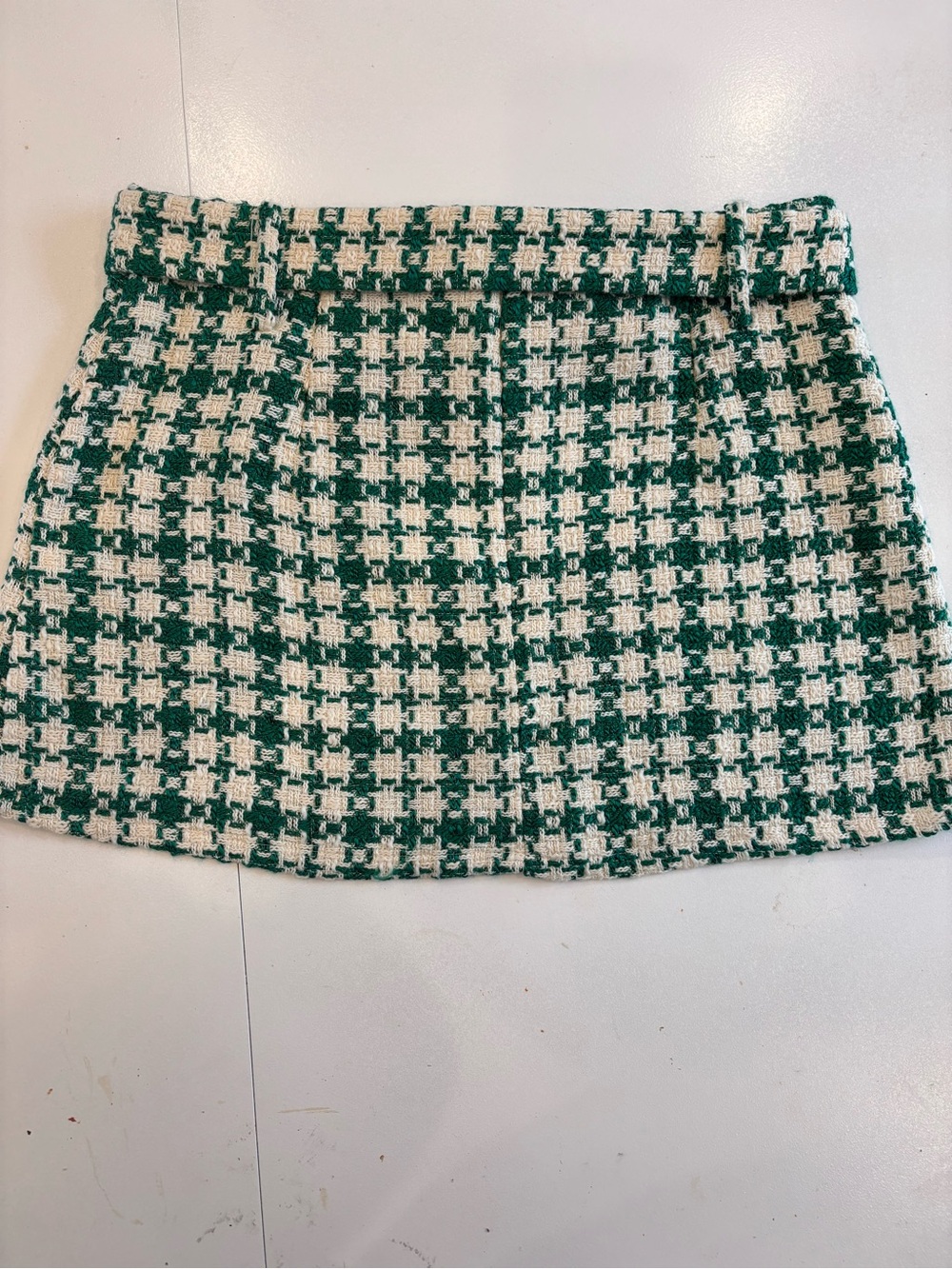ZARA Green and Cream Houndstooth Tweed Mini Skirt with Eyelet Belt size XL - Picture 4 of 11